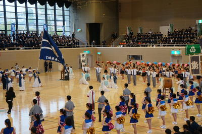 開会式での応援合戦